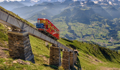 Eine «Nachhaltigkeitsfahrt» führt auf den Niesen im Kanton Bern.