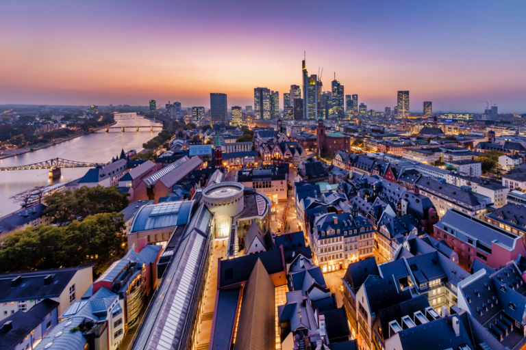 Frankfurt_Domblick_visitfrankfurt,-David-Vasicek